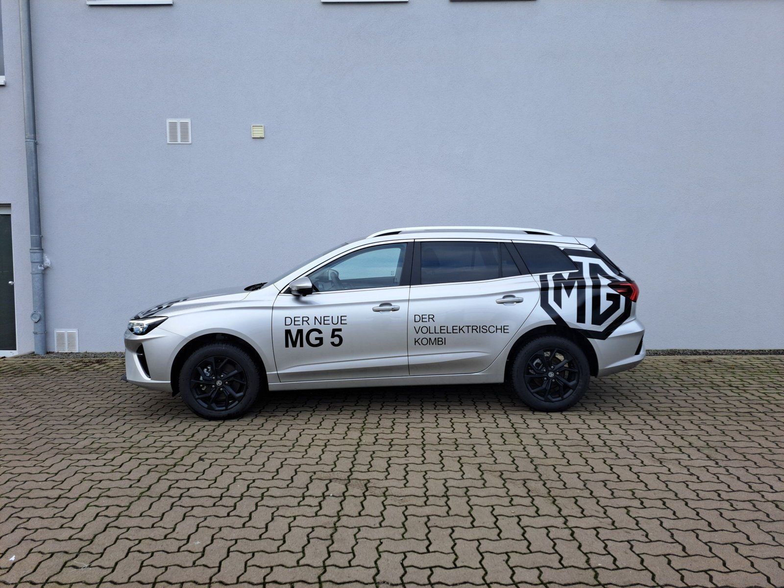 MG5 EV 61kWH Luxury *360°CAM, Leder,uvm...*Black