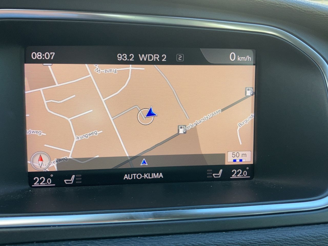 Volvo V40 T2 KINETIC NAVI KLIMAAUTOMATIK PDC Bluetooth