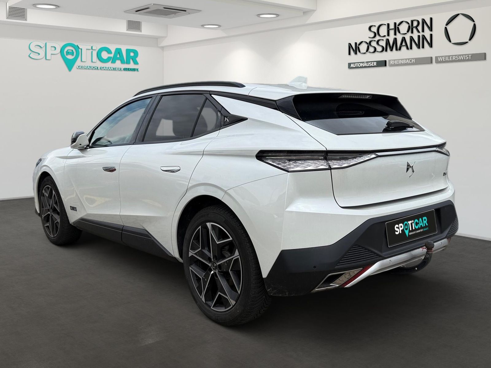 DS Automobiles DS4 CROSS TROCADERO BHDI 130 MATIX LED,NAVIGATIO