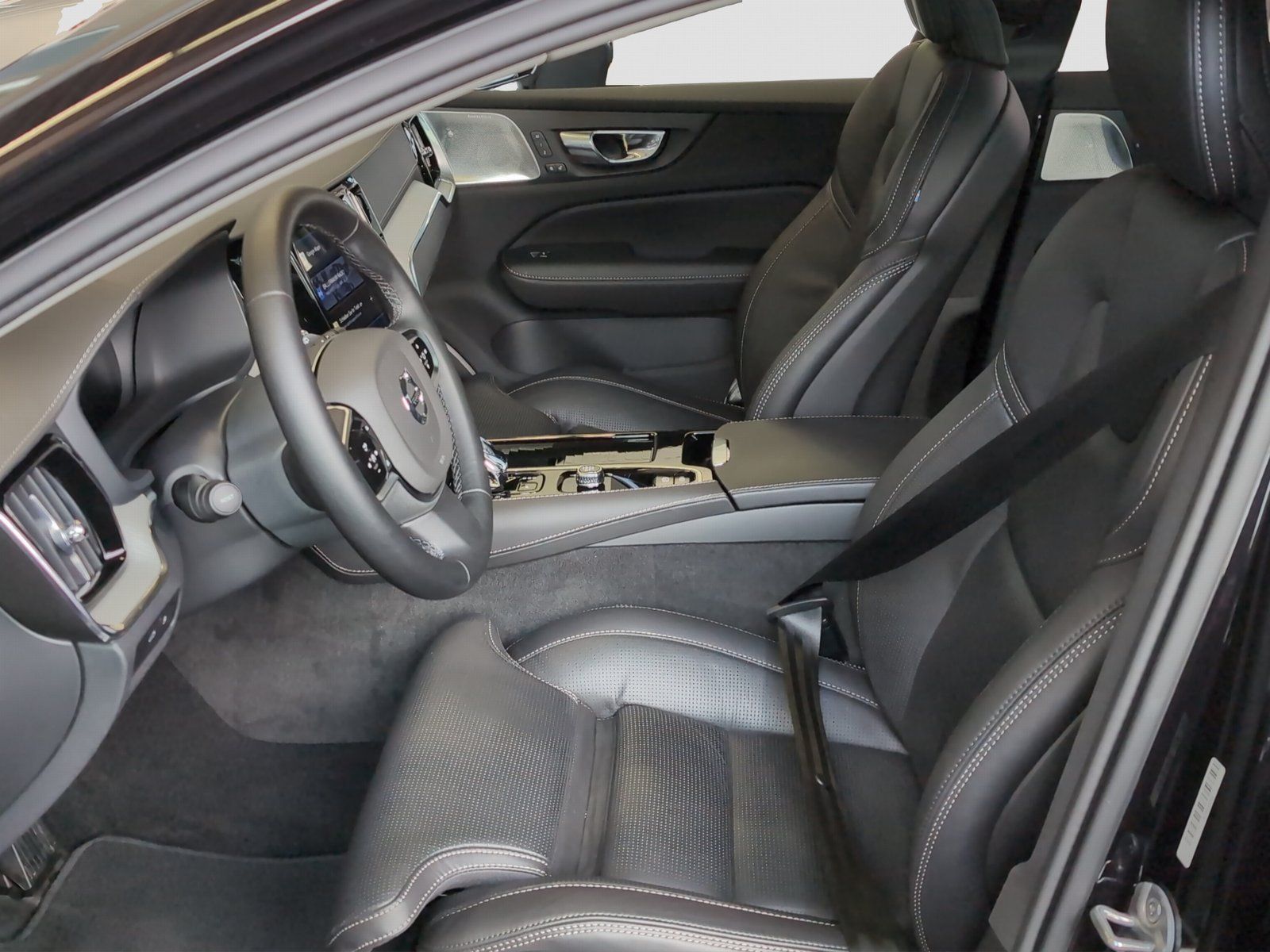 Volvo V60+T8+AWD+AWD+GT+Ultra+Dark+Bowers-W+360°Kamera