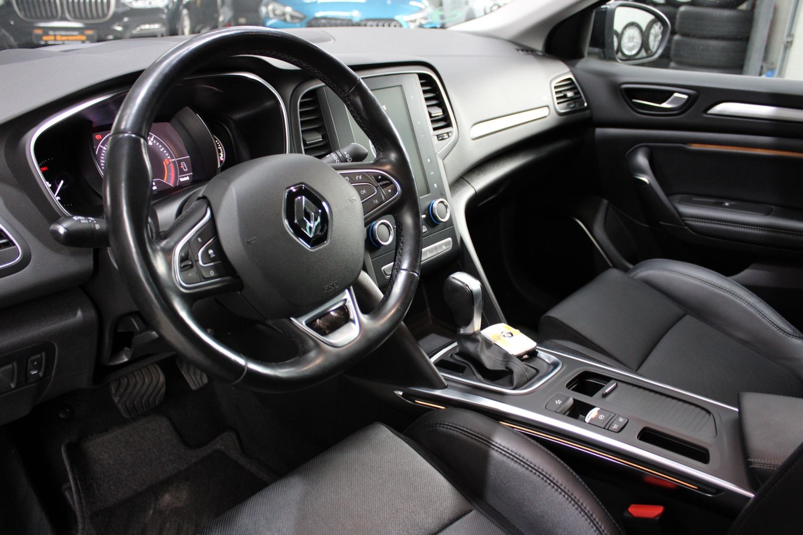 Renault Megane dCi 115 BOSE EDITION - Samsaru's Car Outlet