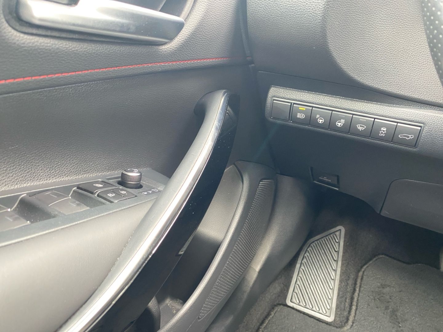 Toyota Corolla 2.0 Hybrid TS GR Sport - Samsaru's Car Outlet