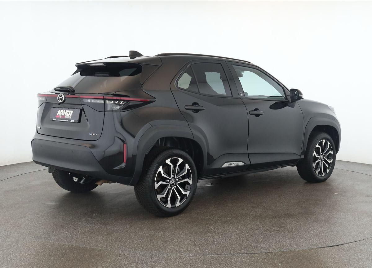 Toyota Yaris Cross CVT Team D LED Navi SHZ iACC Kam 17"