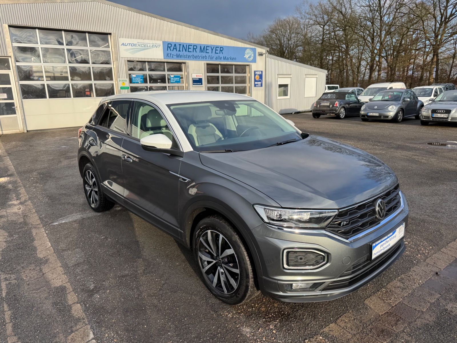 Volkswagen T-Roc Style 4Motion R-Line - Samsaru's Car Outlet