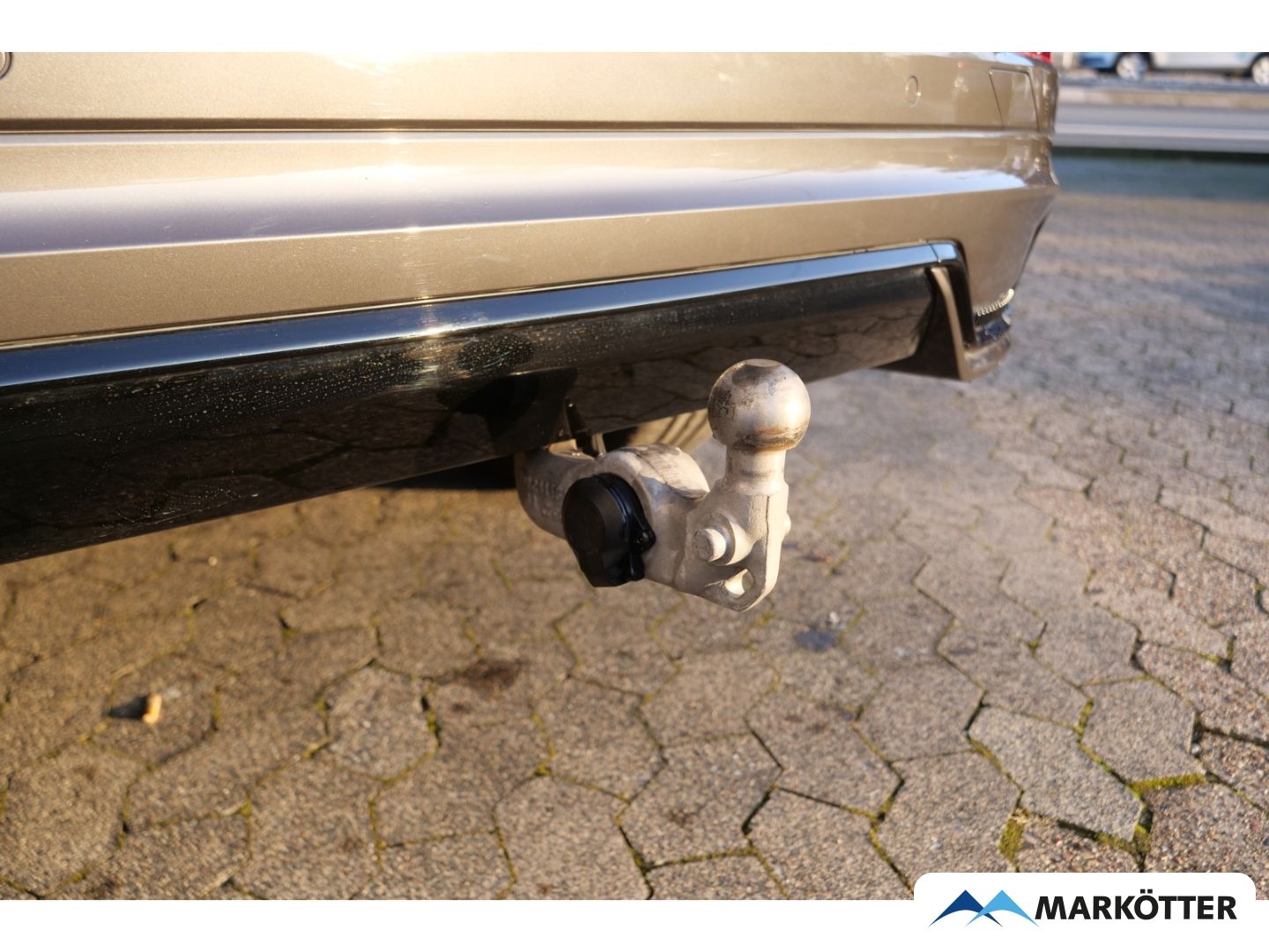 Volvo XC60 B4 AWD Plus Dark AHK/360CAM/Google