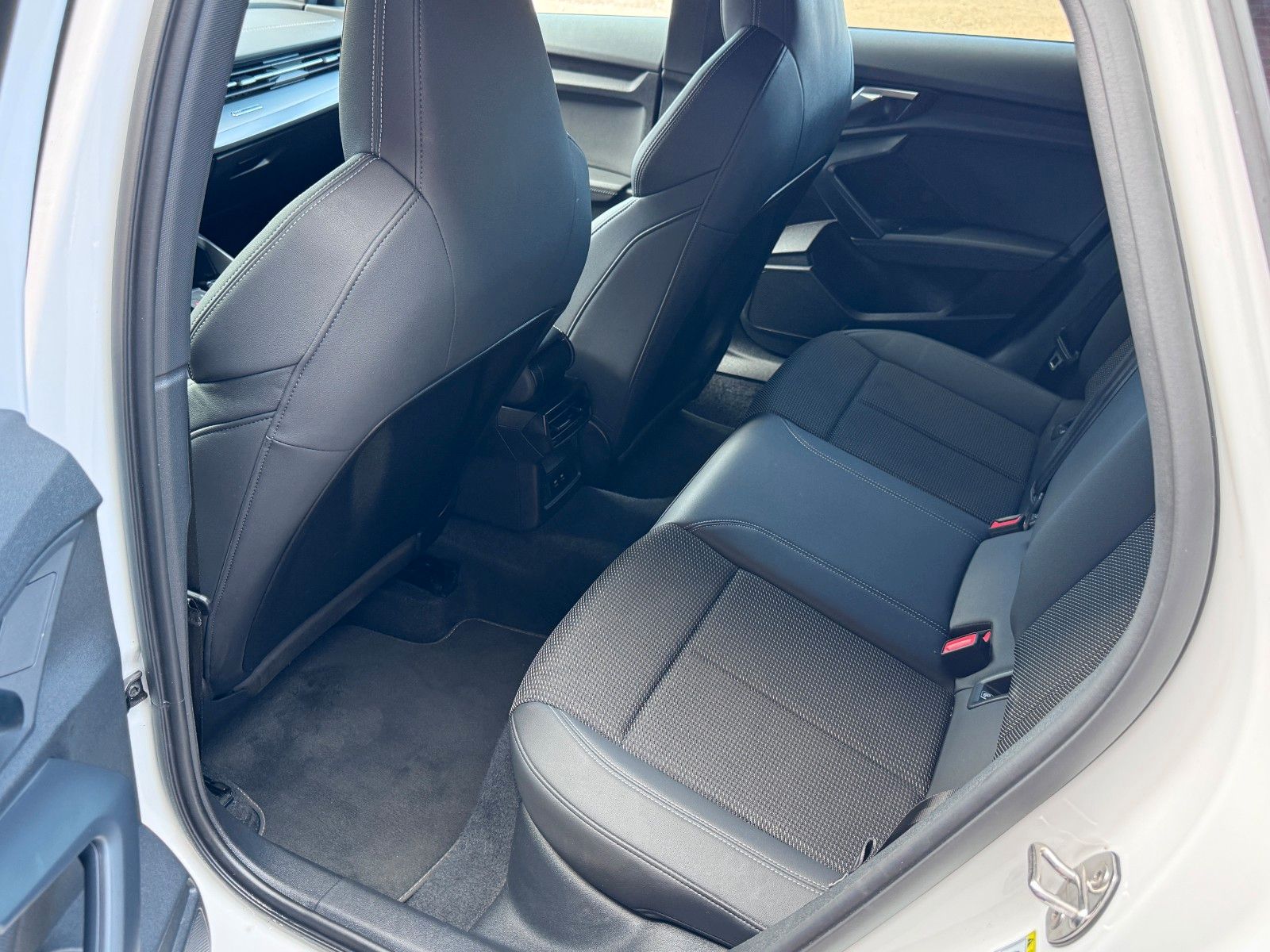 Audi A3 Sportback 35 TDI S LINE/VC/ACC/S-SPORTSITZ/