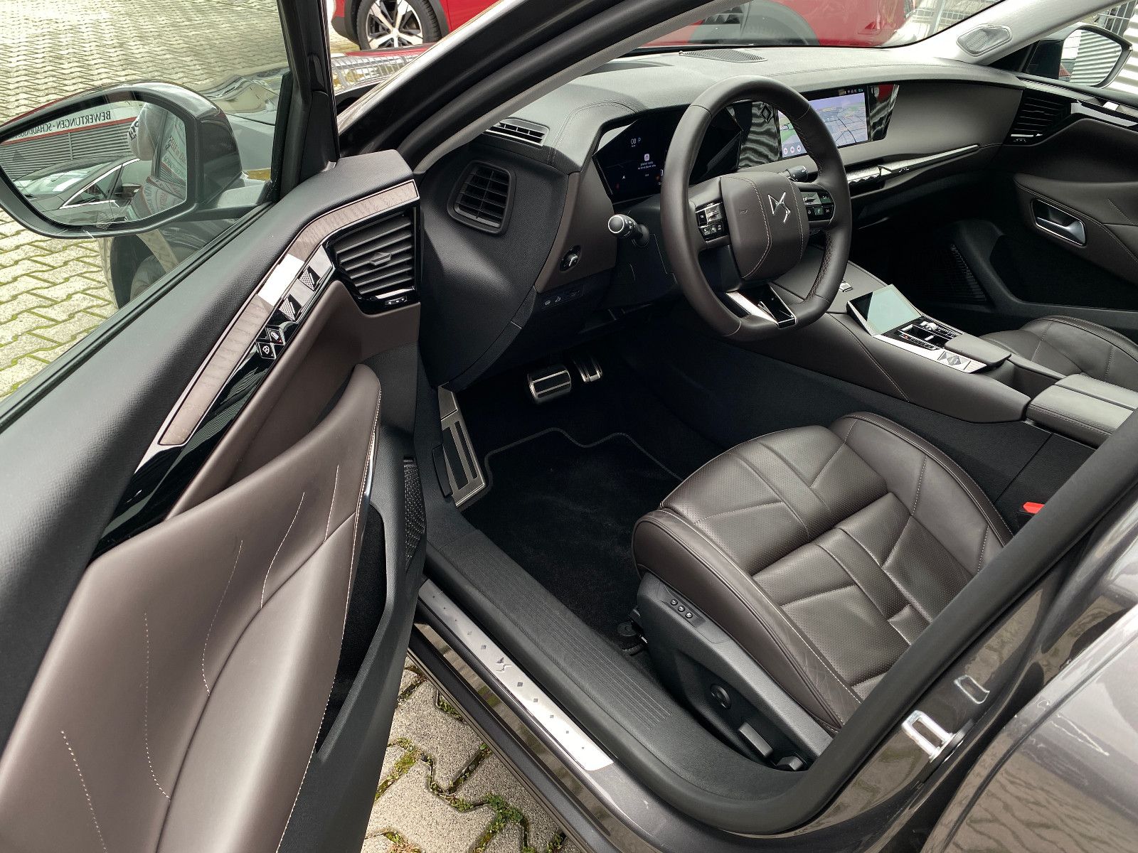 DS Automobiles DS4 Étoile Nappa DriveAssist-2.0/Pano/360°/Focal