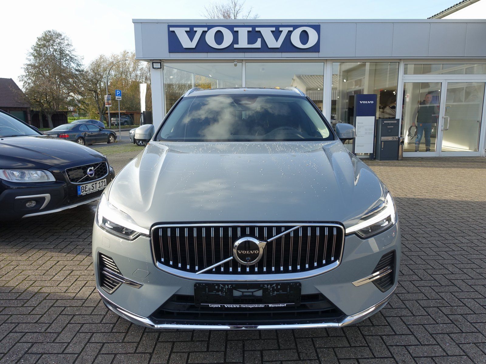 Volvo XC60 Plus T6 AWD Plug-in Hybrid/Four-C/AHK
