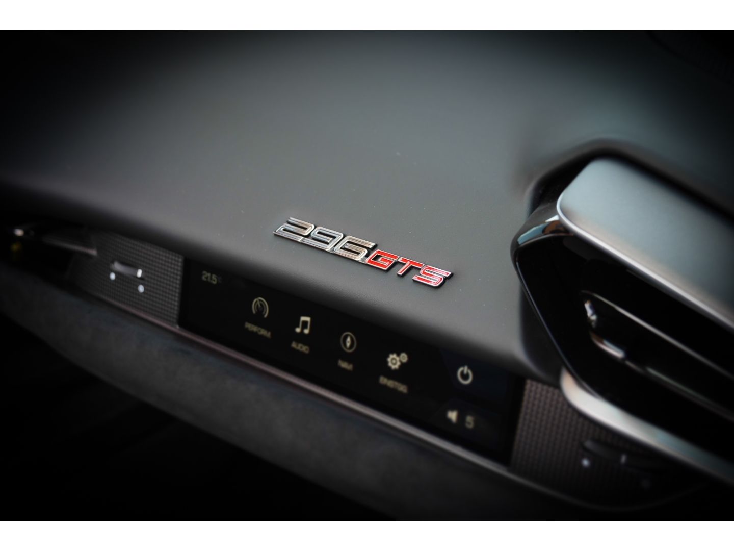 Ferrari 296 GTS - Samsaru's Car Outlet