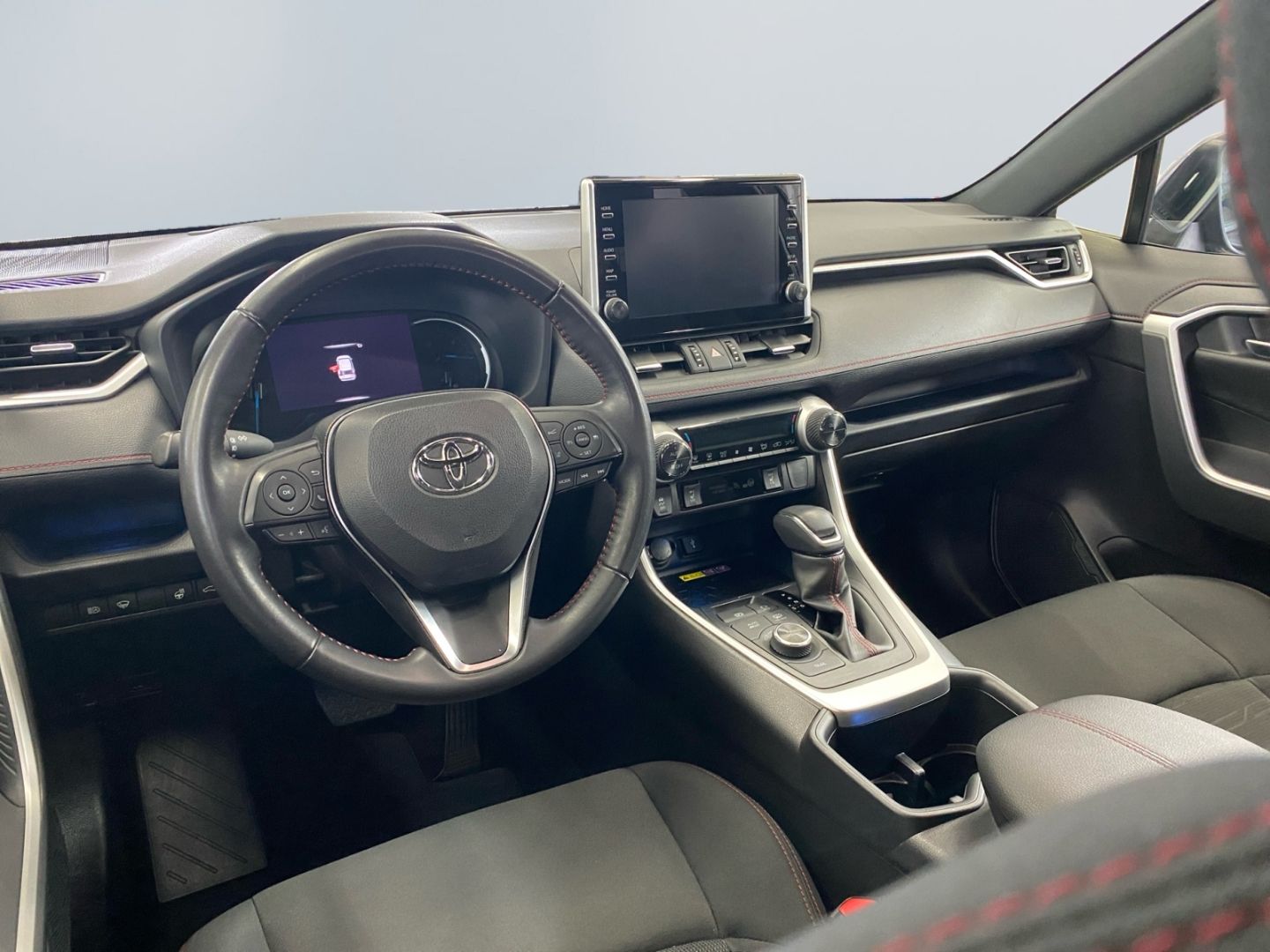 Toyota RAV 4 Plug-in-Hybrid - Samsaru's Car Outlet