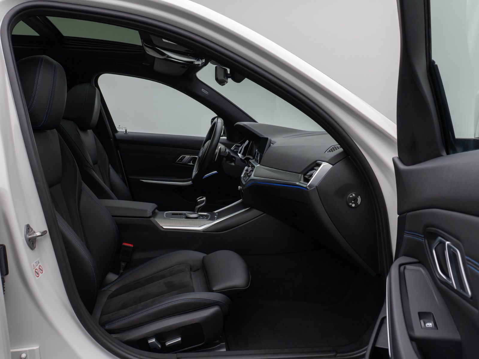 BMW 320d M Sport - Samsaru's Car Outlet