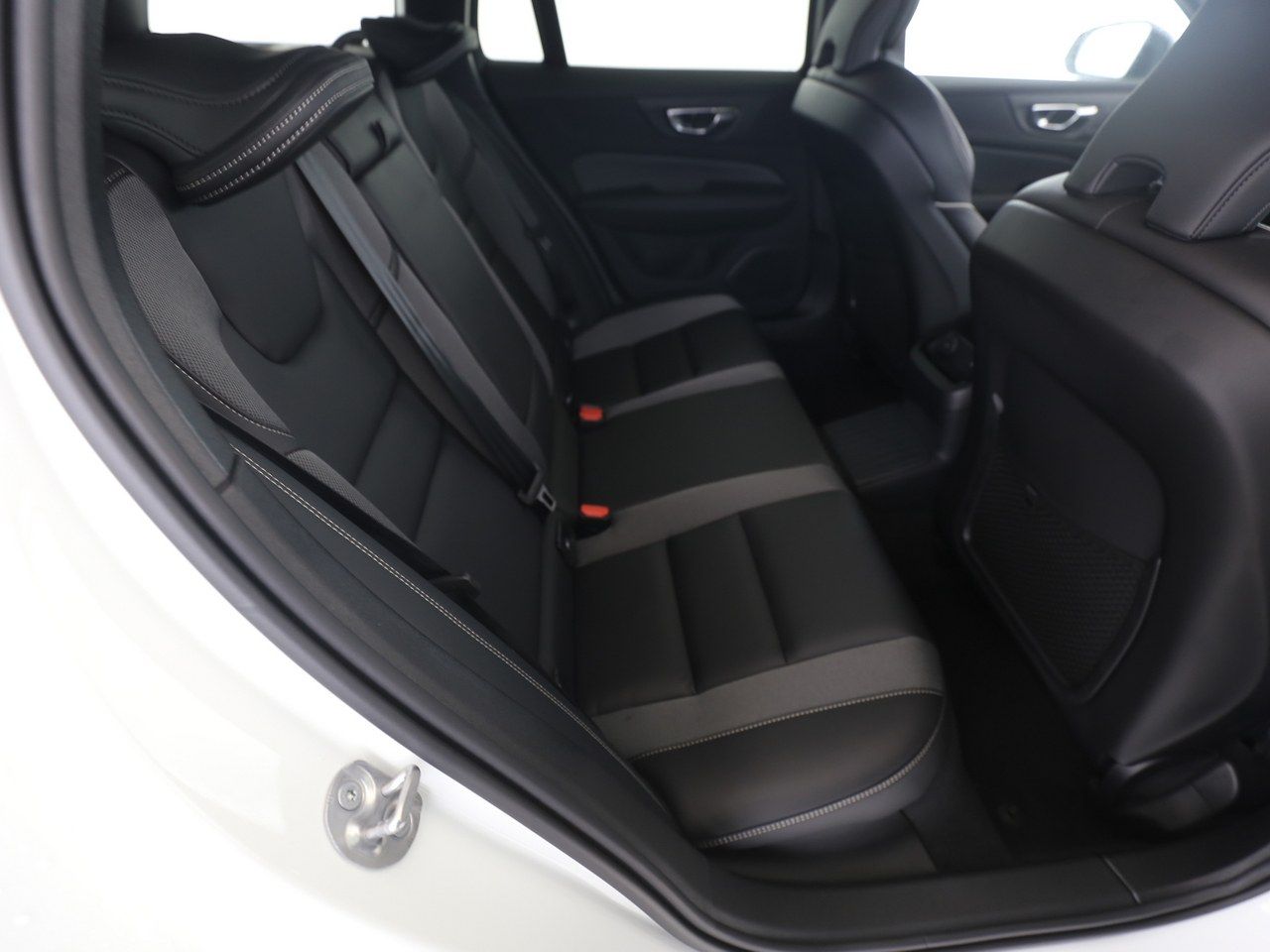 Volvo V60 Plug-In-Hybrid T6 Plug-in Hybrid AWD Plus Da