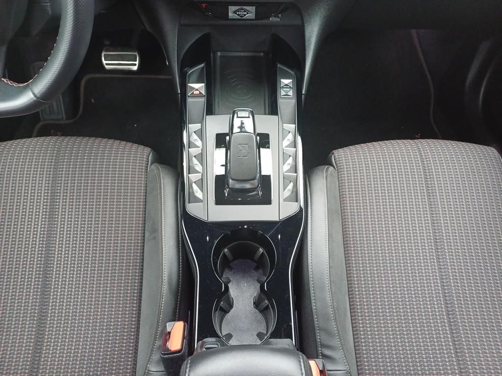 DS Automobiles DS3 Crossback E-Tense 225 Performance Line - Samsaru's Car Outlet