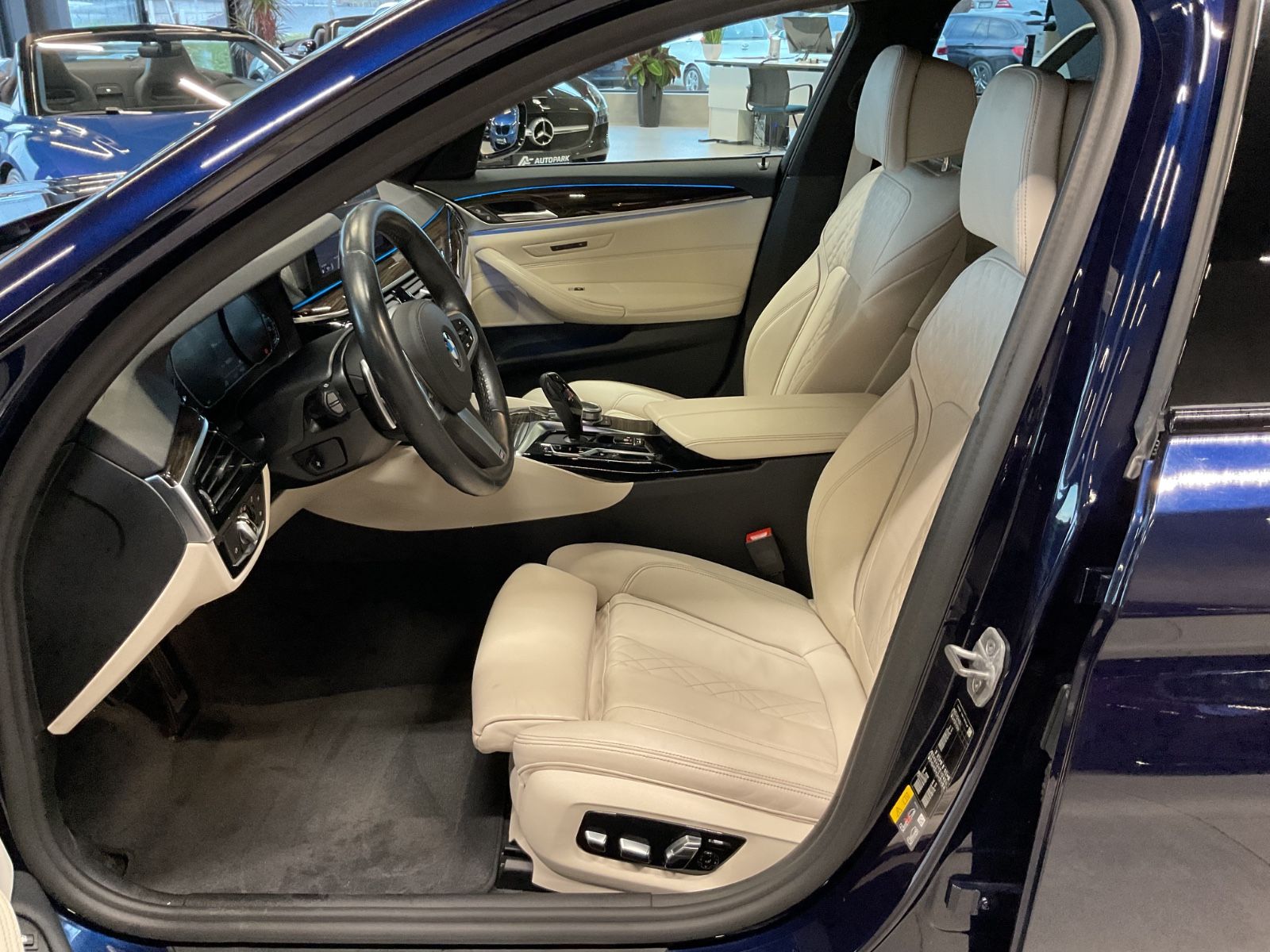 BMW 545e xDr. M Paket Exclusivleder HuD Laserl.