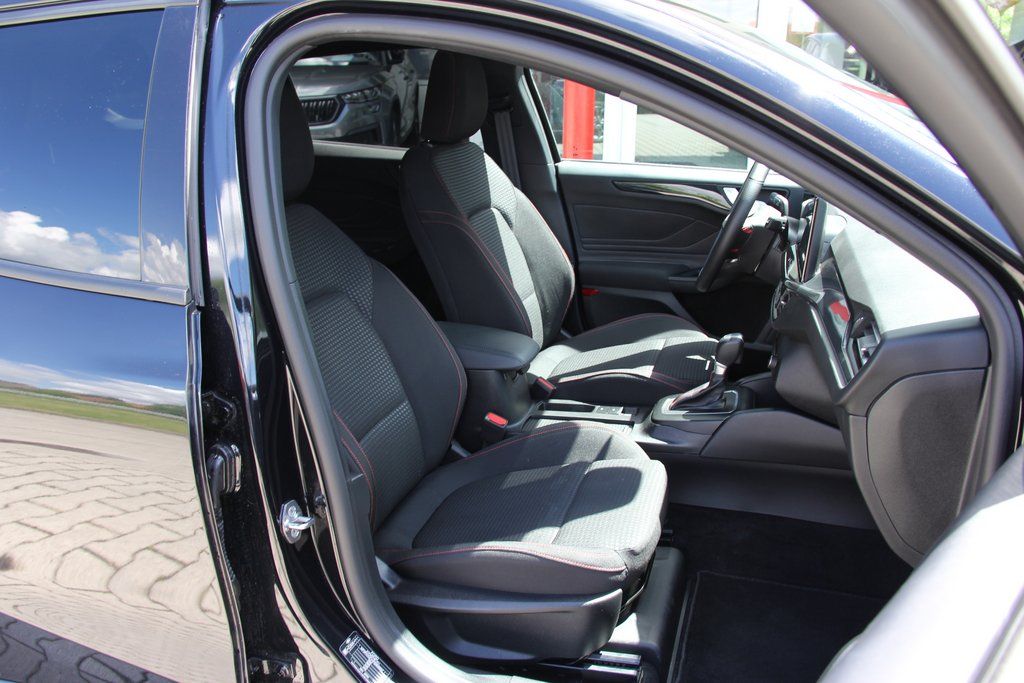 Ford Focus Turnier 155PS ST-LINE LED AdapTempomat CAM