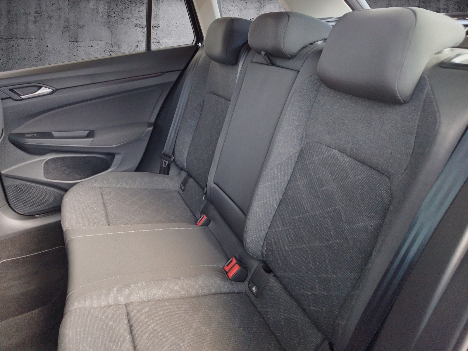 Volkswagen Golf VIII Variant Life 2.0 TDI DSG - Samsaru's Car Outlet