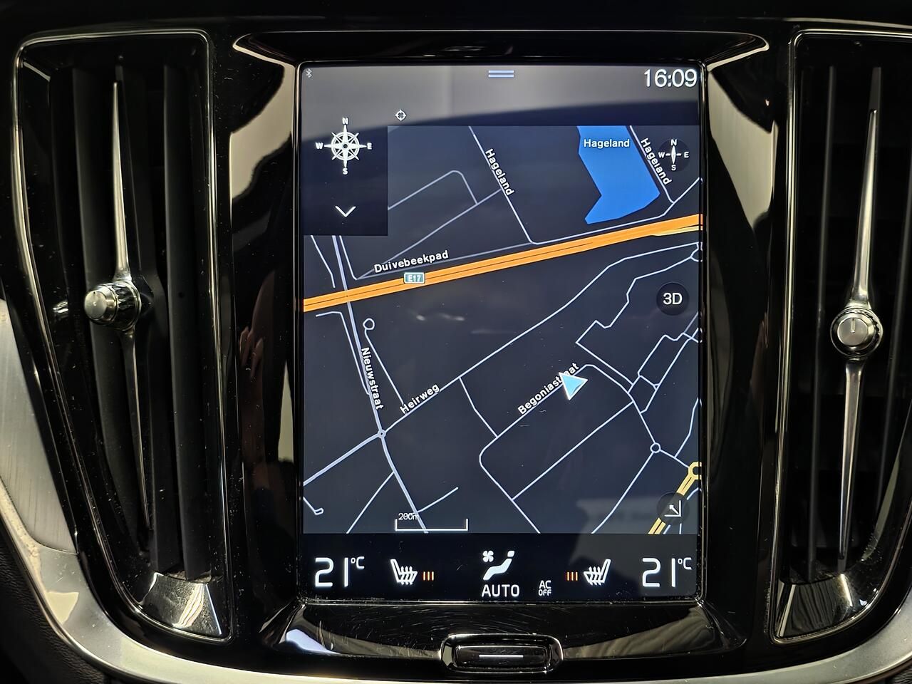 Volvo S60 T6 Twin Engine Hybrid - Pano - Topstaat!