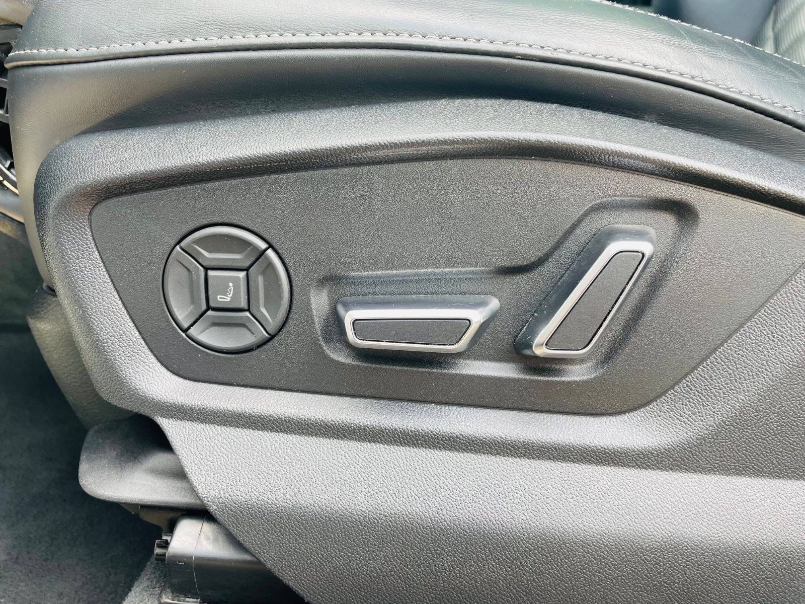 Audi Q7 50 TDI quattro competition plus S LINE PANO