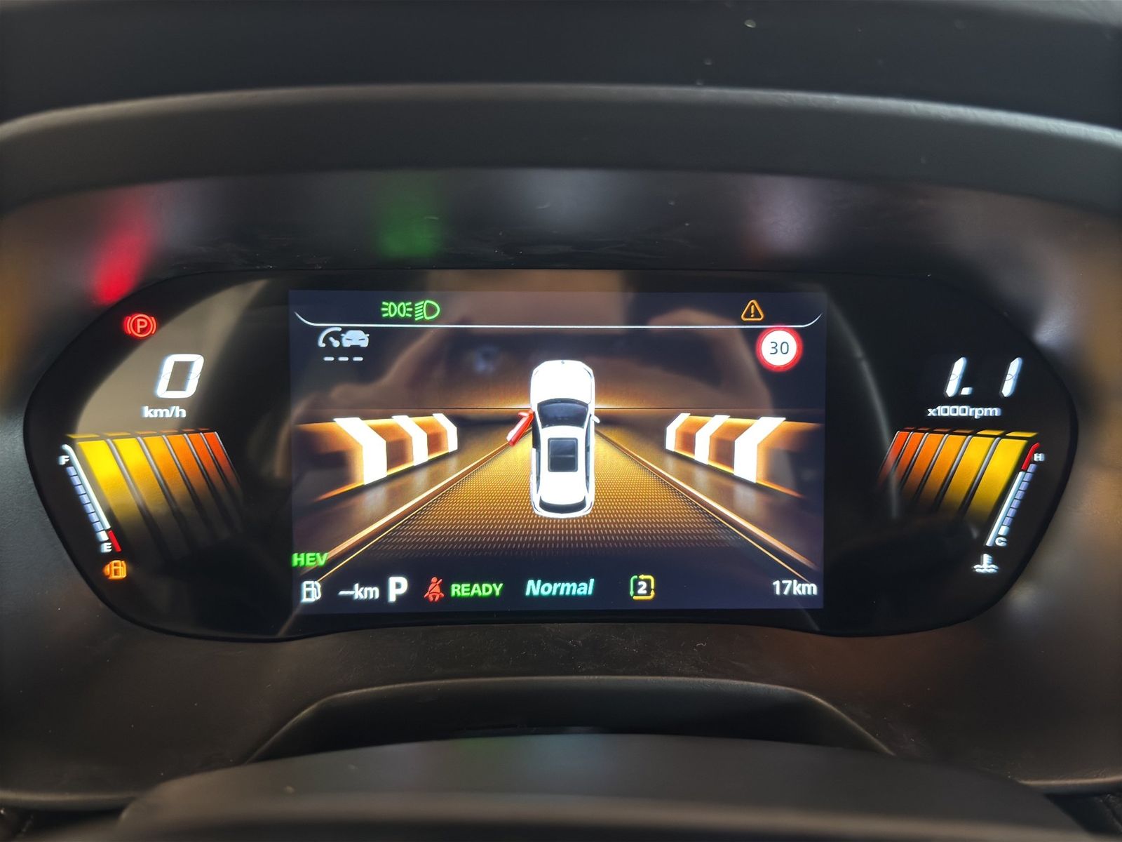 MG ZS Luxury 1.5 Hybrid+ Autom LED ACC RFK SHZ PDC