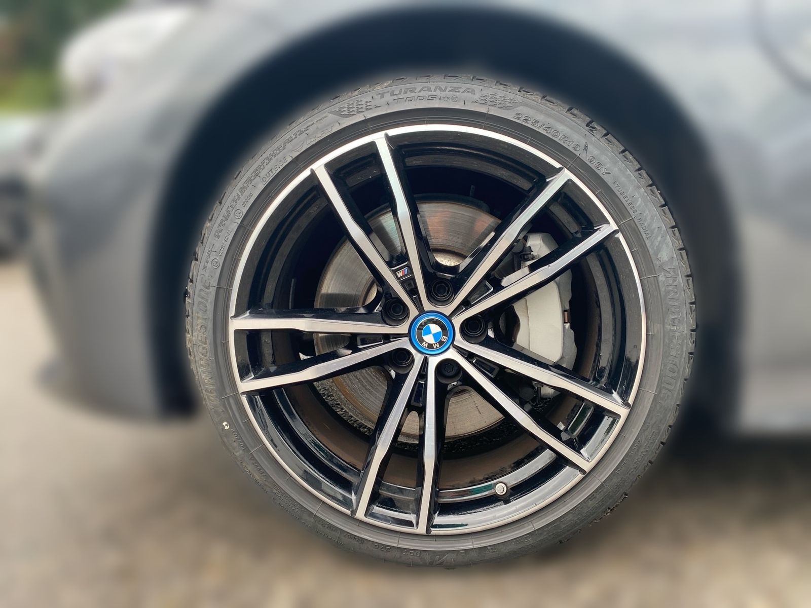 BMW 330e Touring M Sport - Samsaru's Car Outlet