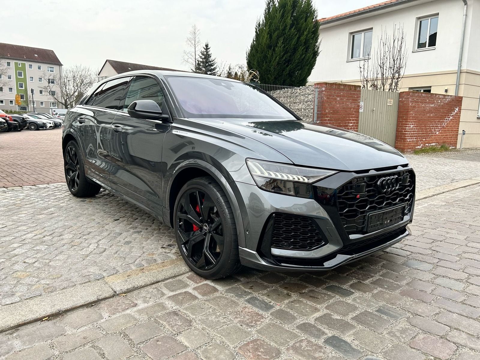 Audi RSQ8 4.0 TFSI QUT*MATRIX*PANO*CARBON*HUD*360°
