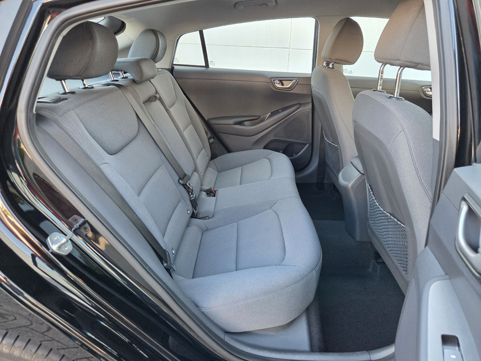 Hyundai IONIQ Elektro - Samsaru's Car Outlet