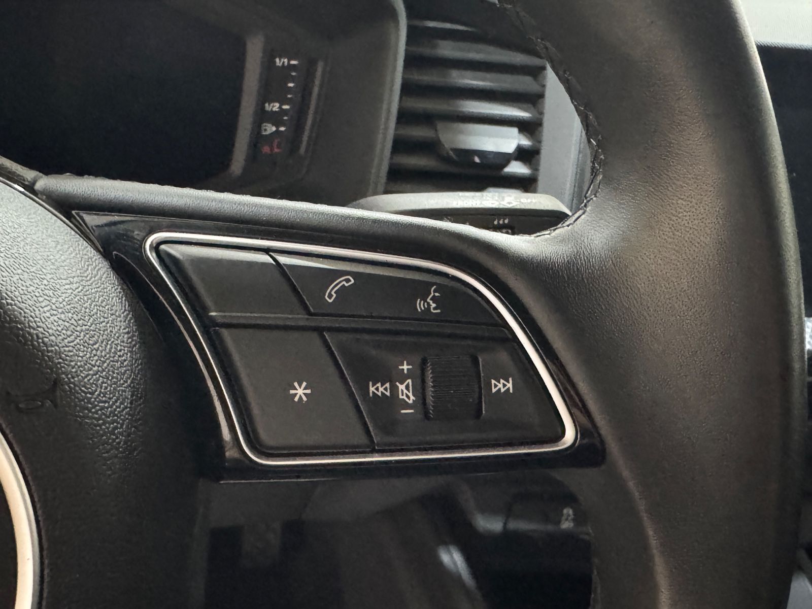 Audi A1 Sportback 25 1.0TFSI DSG/CAM/GRA/SHZ/NAVI