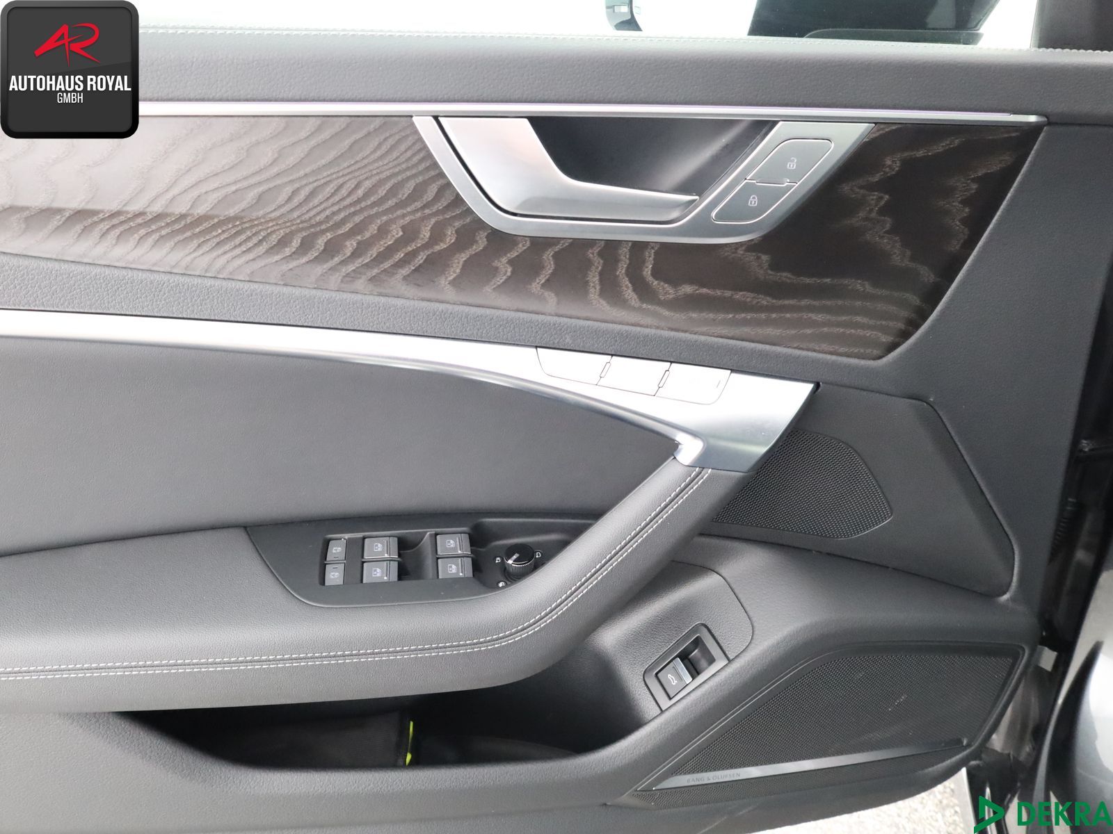 Audi A6 Avant 45 TDI quattro S LINE - Samsaru's Car Outlet