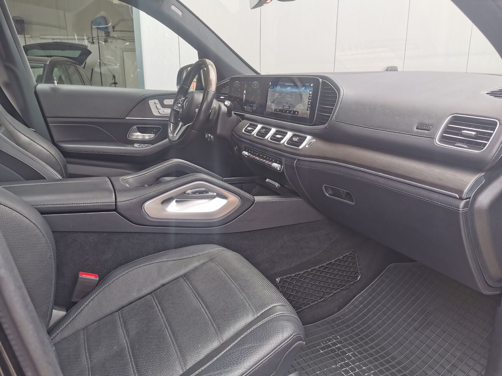 Mercedes-Benz GLS 450 4M AMG - Samsaru's Car Outlet
