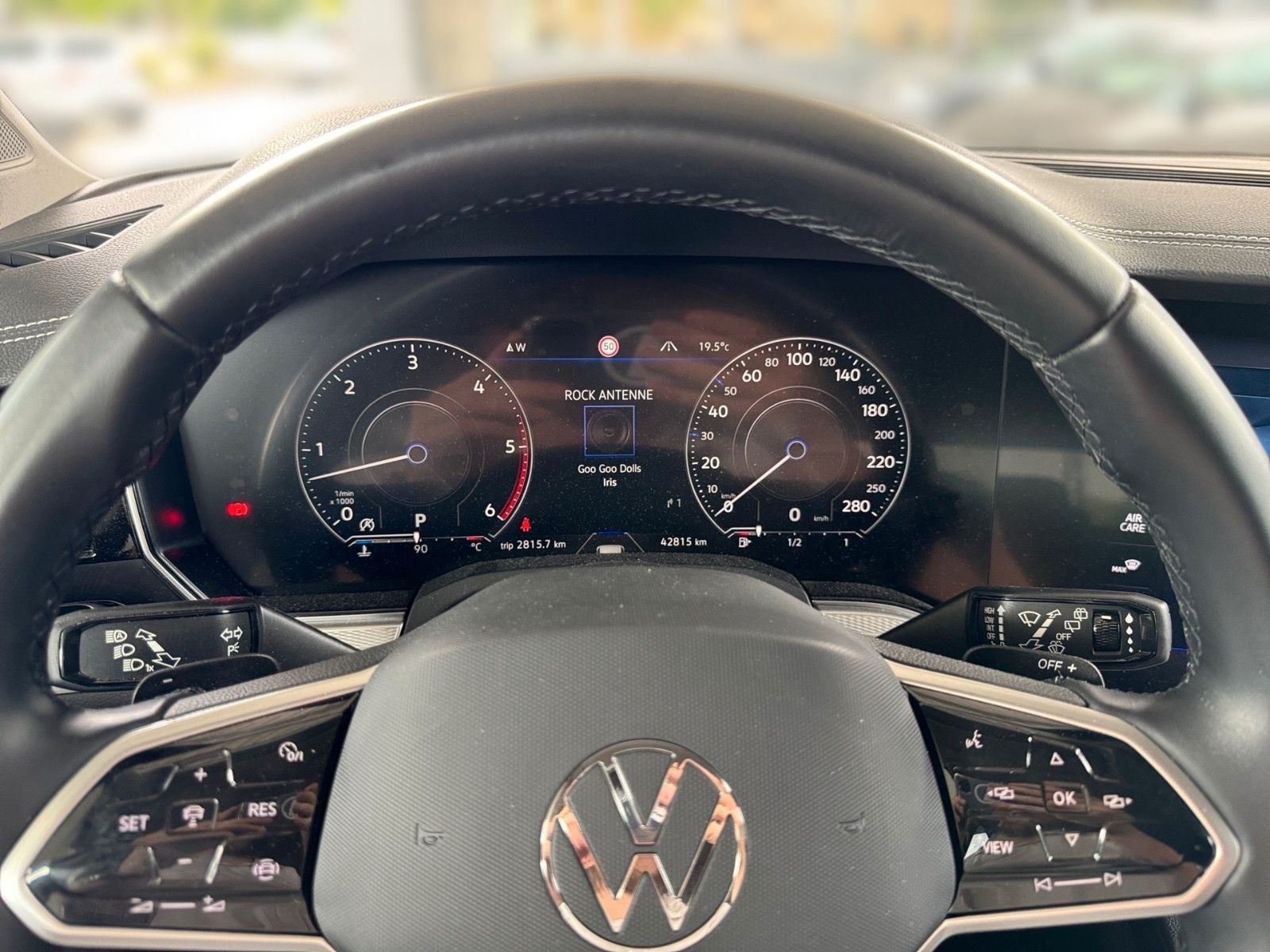 Volkswagen Touareg 4M - Samsaru's Car Outlet