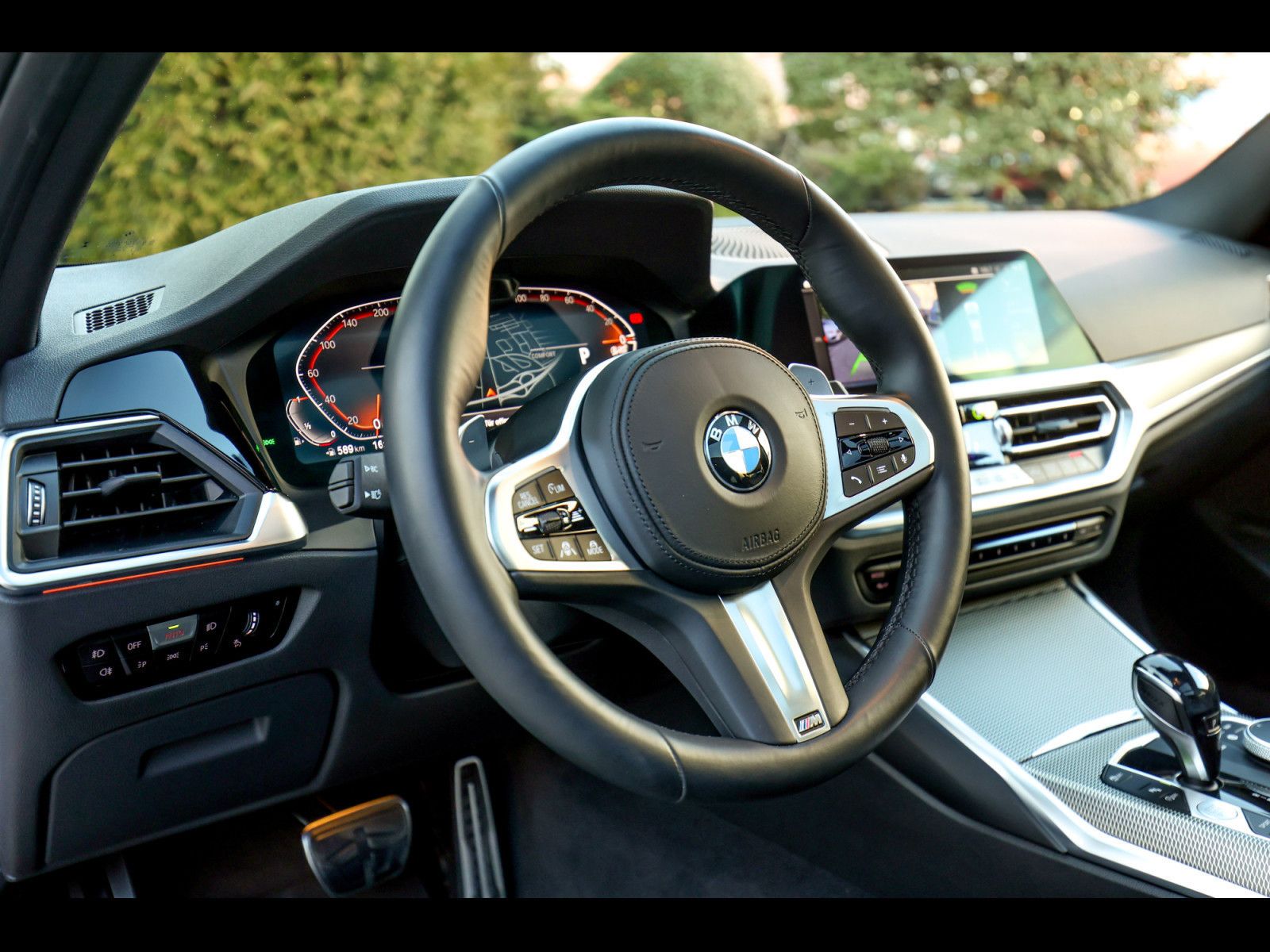 BMW 330 i Touring xDrive M Sport Shadow - Samsaru's Car Outlet