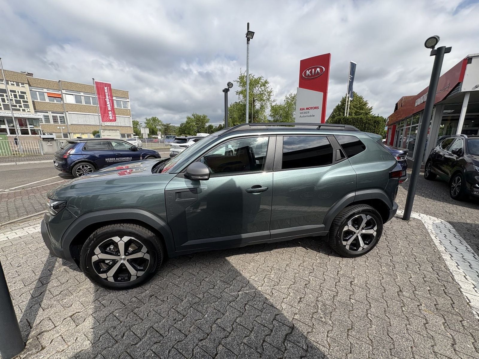 Dacia Duster III Hybrid 140 Journey - Samsaru's Car Outlet