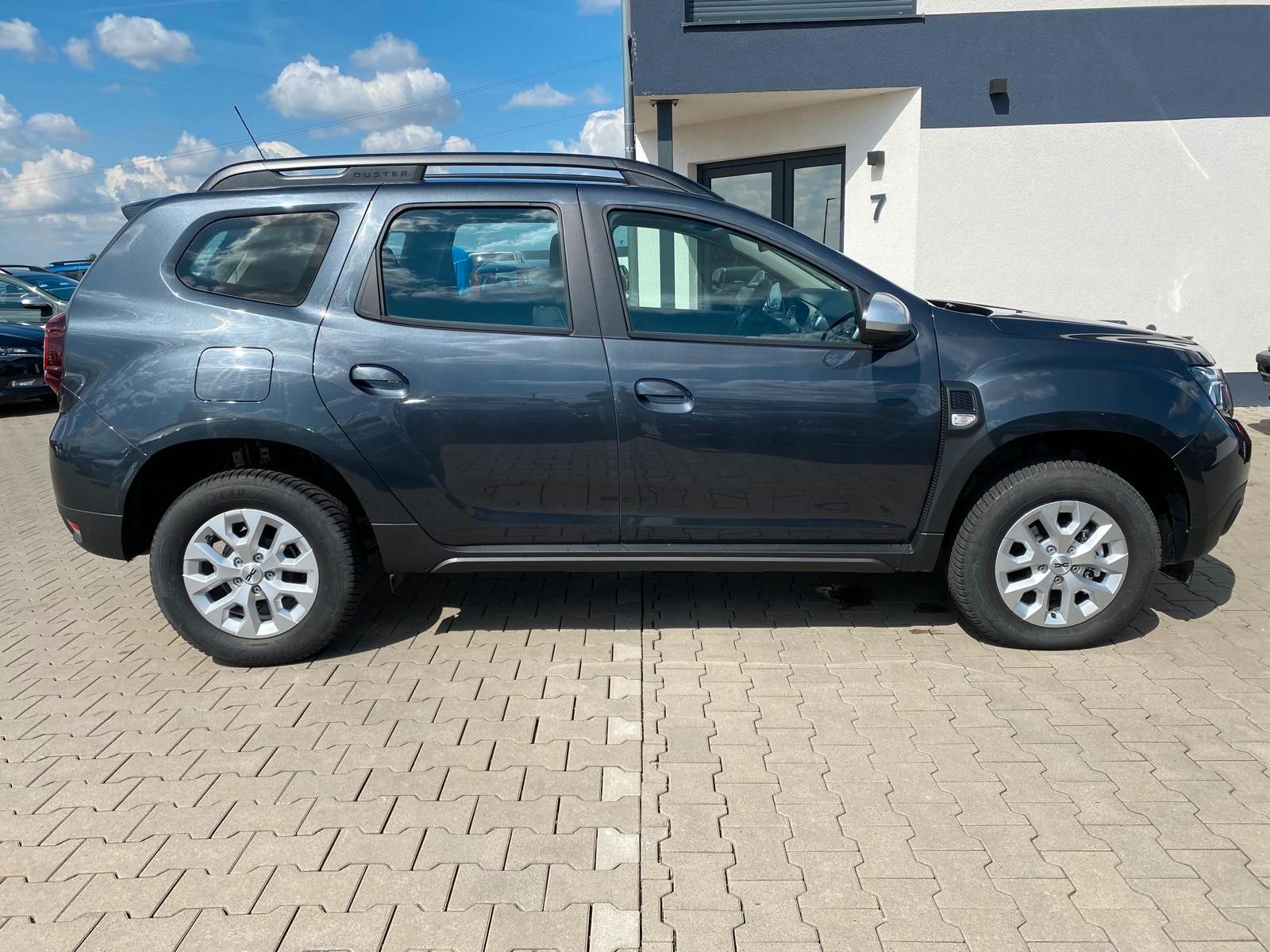 Dacia Duster II Expression 4WD - Samsaru's Car Outlet