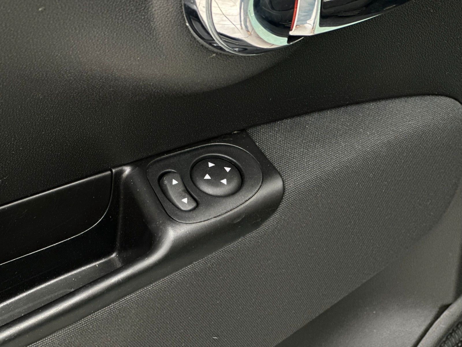 Fiat 500 Lounge - Samsaru's Car Outlet