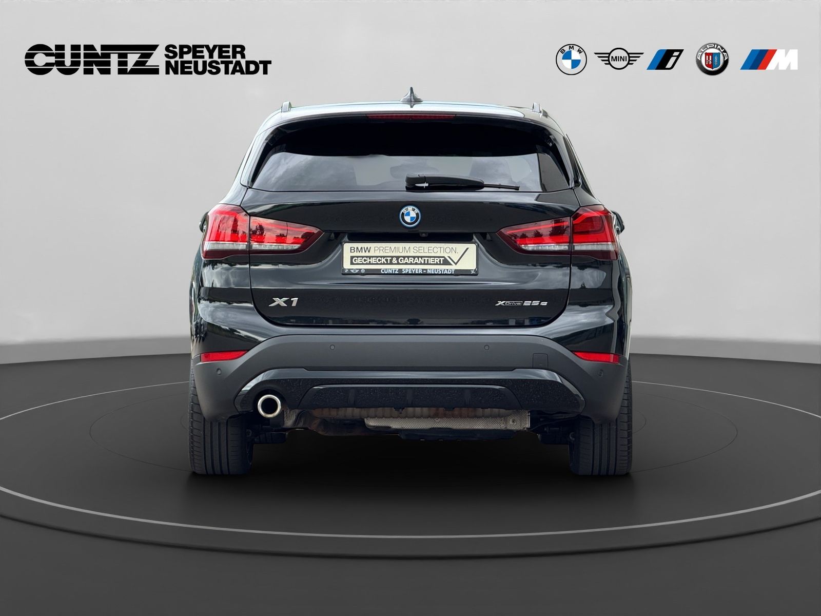 BMW X1 xDrive25e Sport Line - Samsaru's Car Outlet