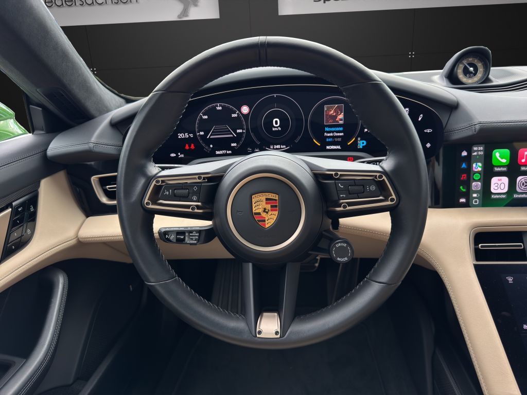 Porsche Taycan Turbo S 761 PS DeutschesFzg NP 223.475EUR