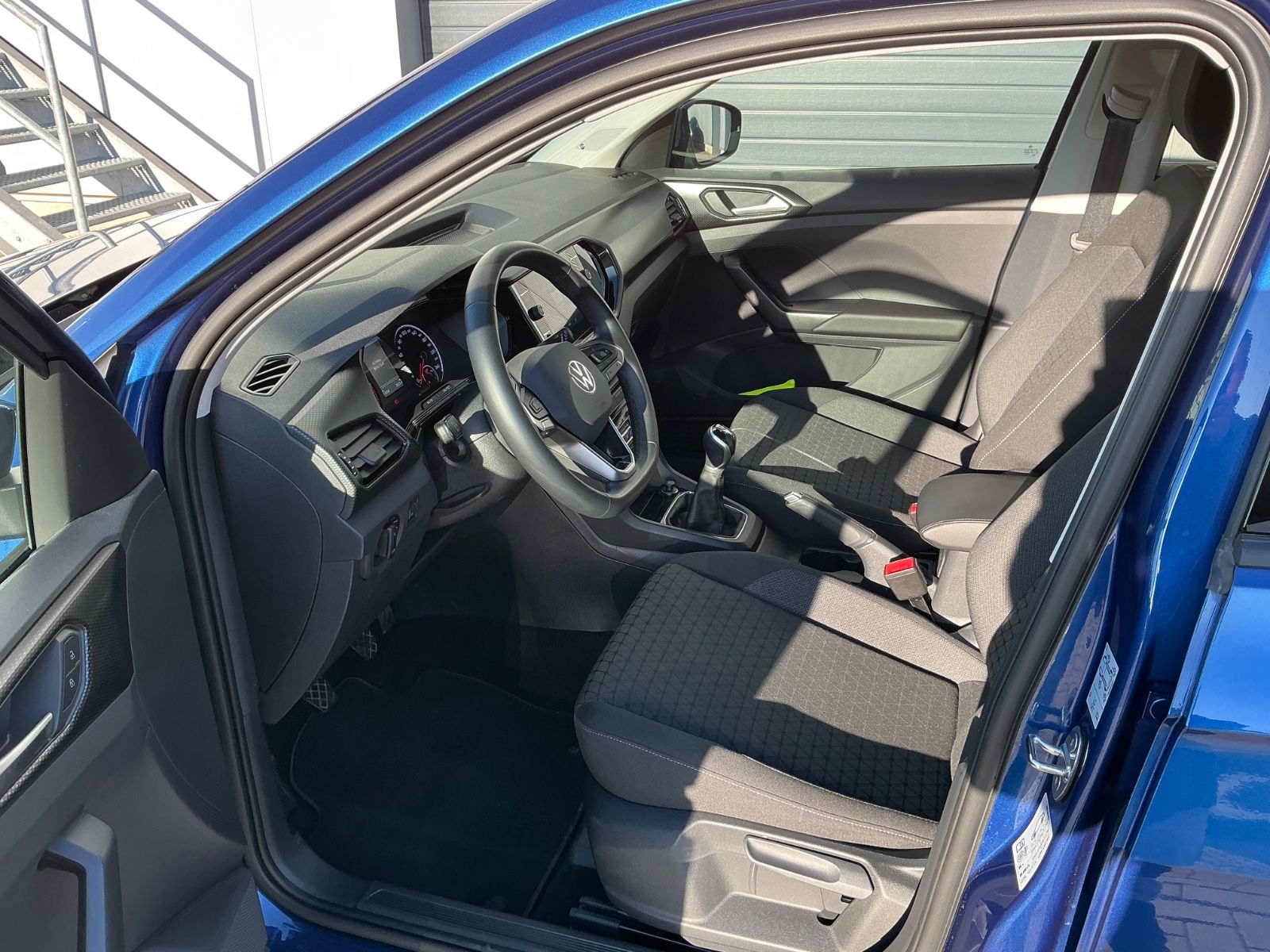 Volkswagen T-Cross Life - Samsaru's Car Outlet