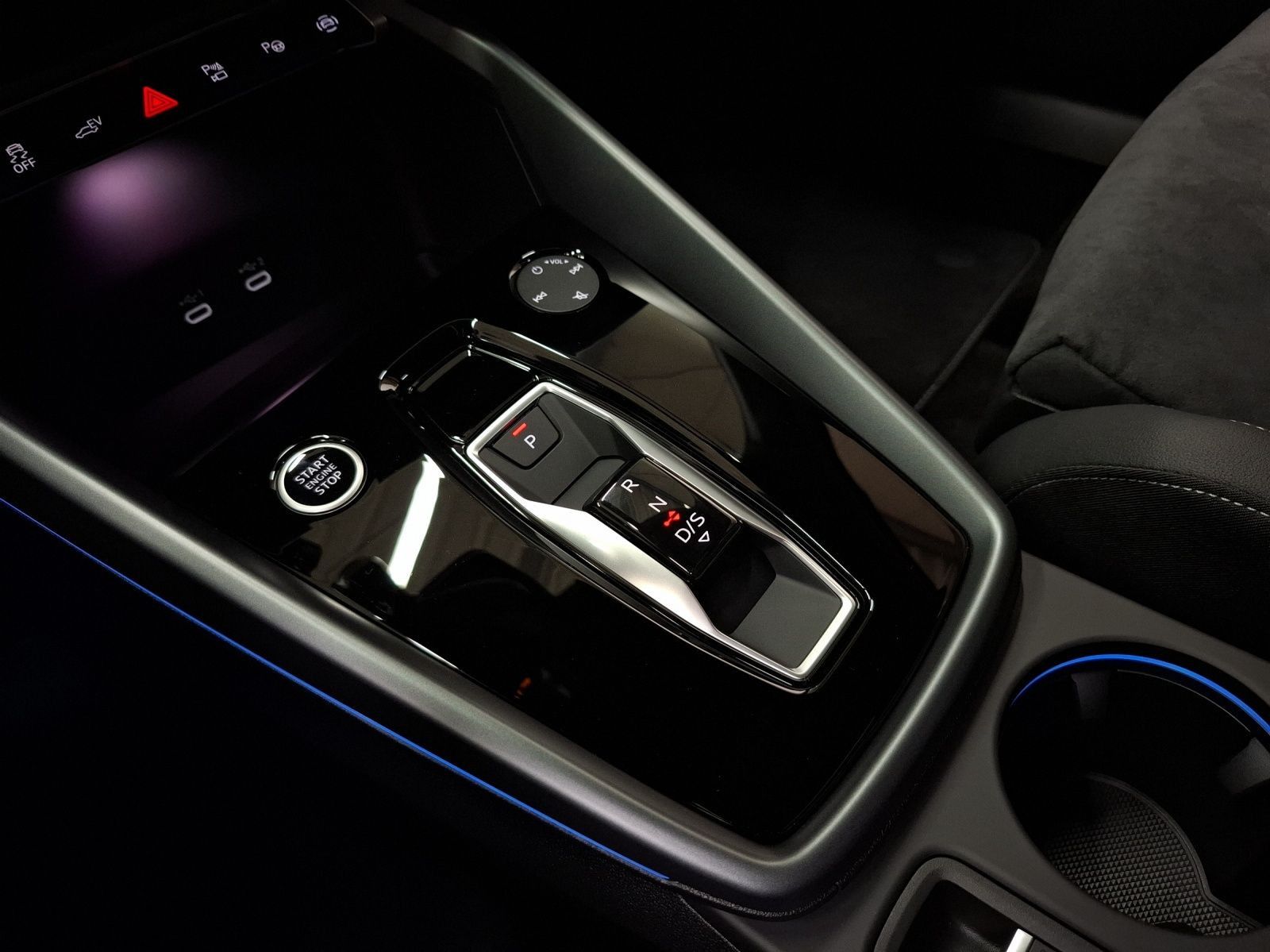 Audi A3 Sportback TFSIe S LINE MATRIX NAVI+ SONOS PAN
