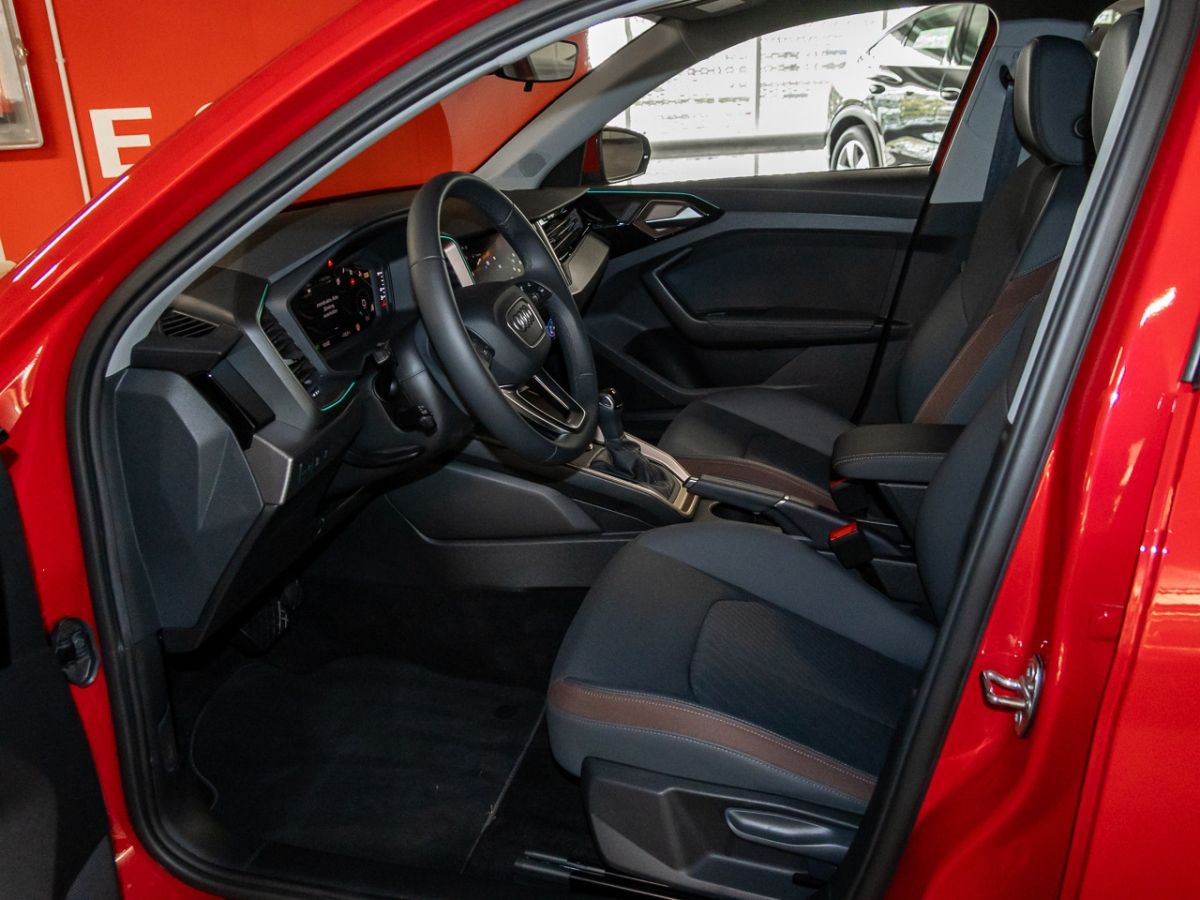 Audi A1 Sportback 25 TFSI S tronic - Samsaru's Car Outlet