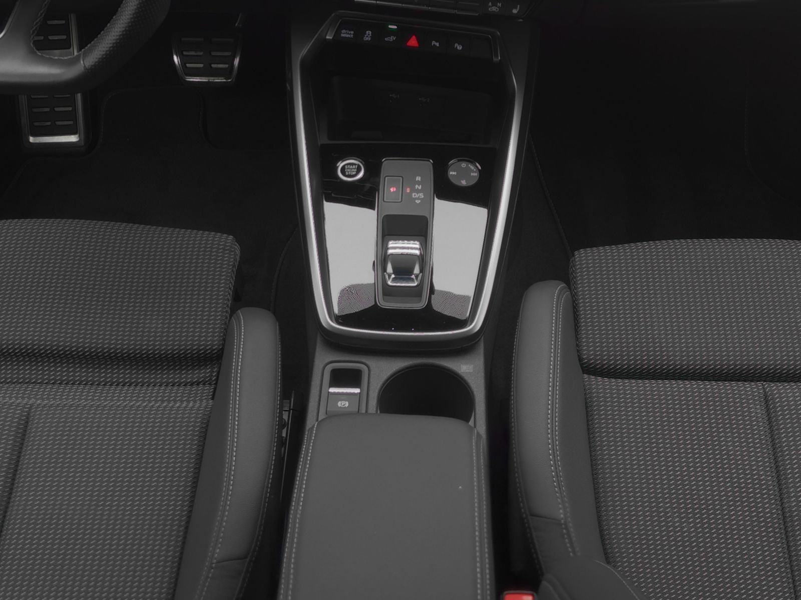 Audi A3 Sportback 2x S line 40 TFSIe *ACC*AHK*LED*18*