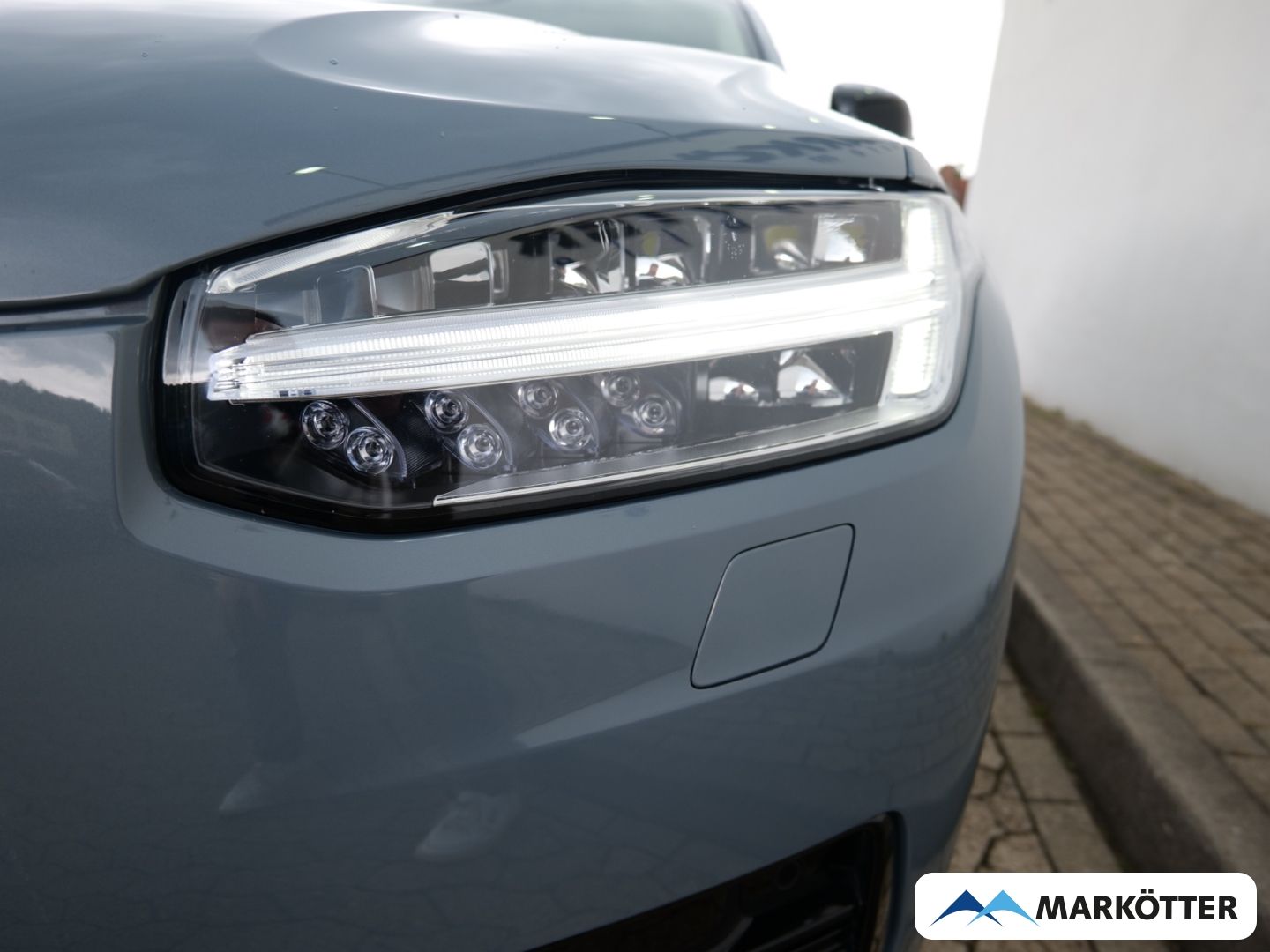 Volvo XC90 T8 AWD Recharge Plus Dark 7-Sitzer/Four-C