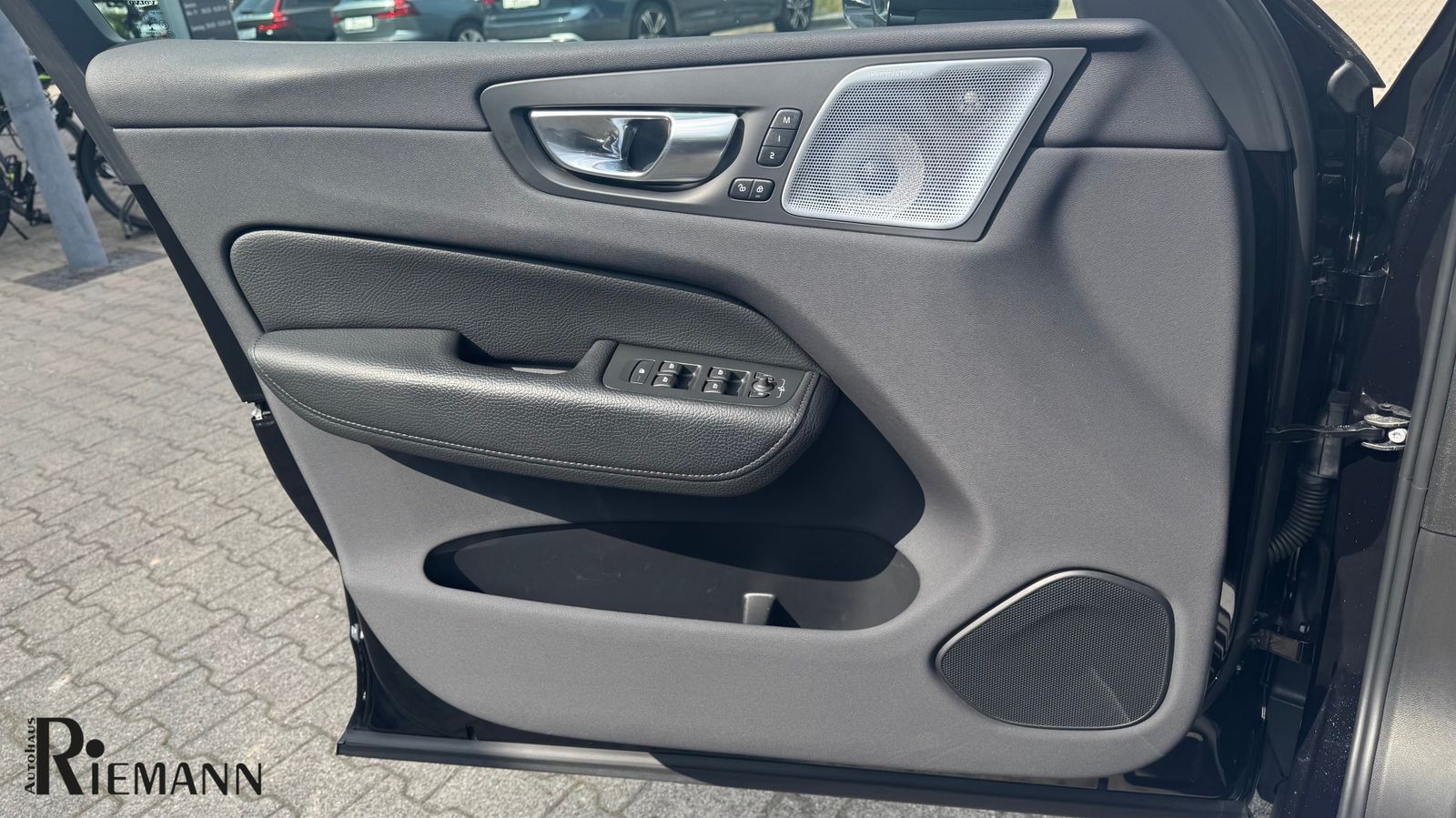 Volvo XC60 T8 AWD Inscription + Xenium-Paket