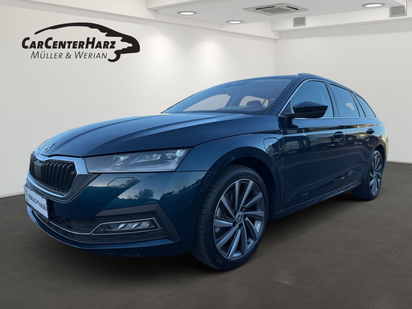 Skoda Octavia Combi 1.4 TSI iV First Edition - Samsaru's Car Outlet