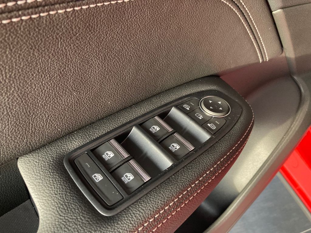 Renault Arkana E-TECH 145 INTENS - Samsaru's Car Outlet