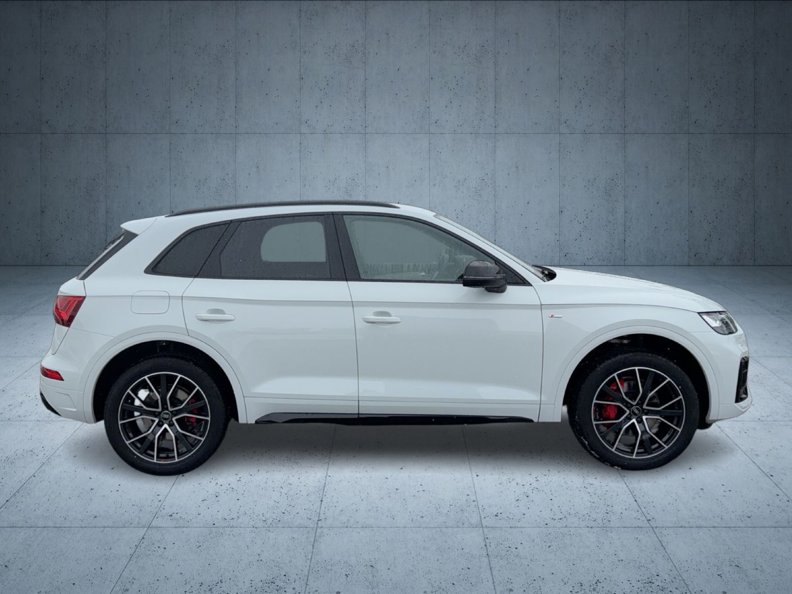 Audi Q5 S line 40 TFSI qu AHK/Matrix/Kam/ACC/PBox/20"