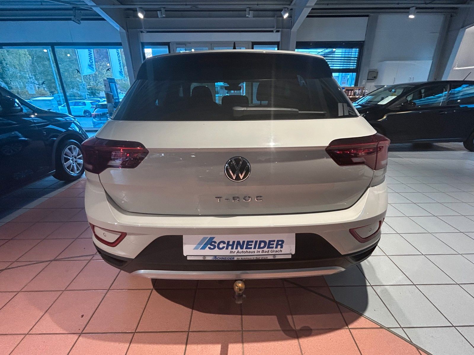 Volkswagen T-ROC Life - Samsaru's Car Outlet