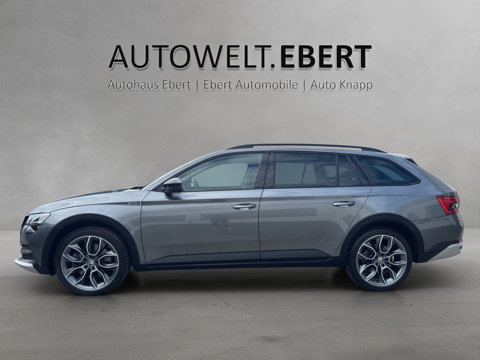 Skoda Superb Combi 2.0 TSI Scout Final 4x4/AHK/PANO/