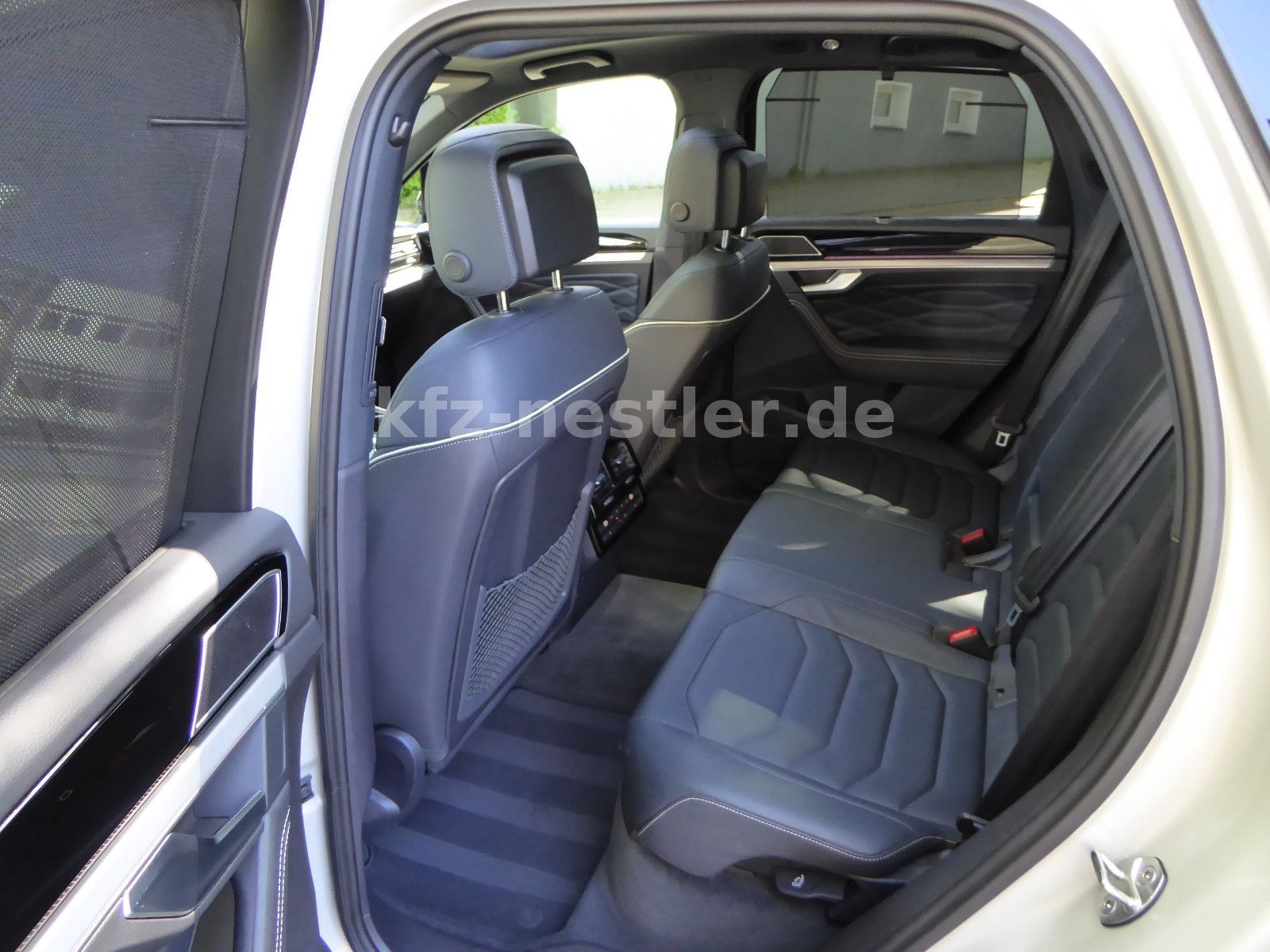 Volkswagen Touareg 3.0 TDI R-Line/Pano/Puglia/AHK/HUD/Wank