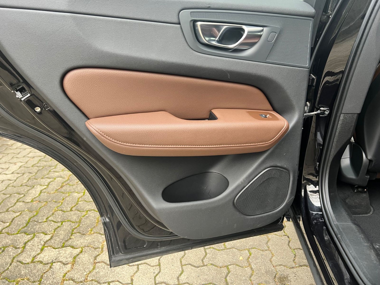 Volvo XC60 B4 Diesel AWD Inscription AHK GARANTIE