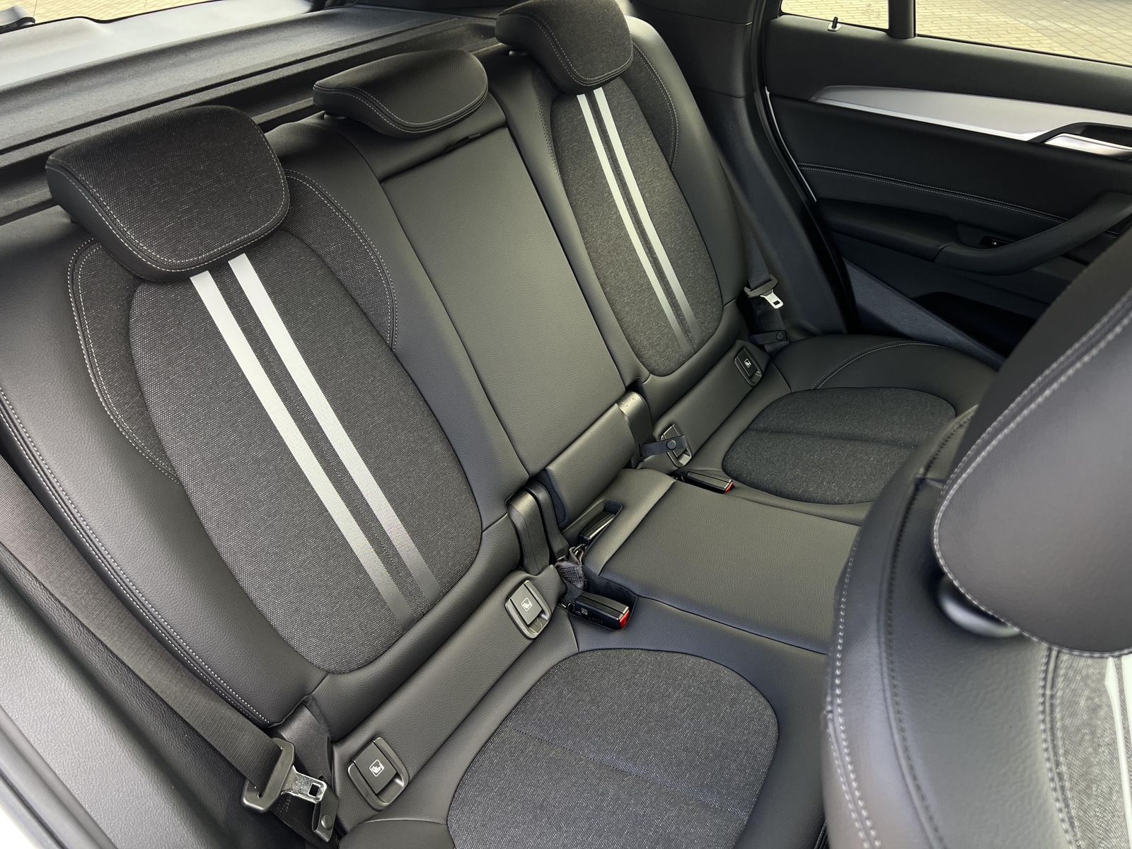 BMW X1 xDrive25e M Sportpaket - Samsaru's Car Outlet